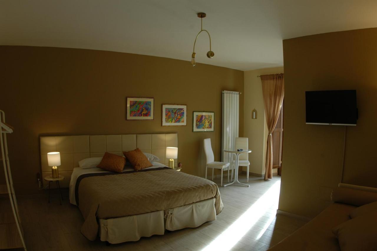Dimora Offidius Bed & Breakfast L'Aquila Bagian luar foto